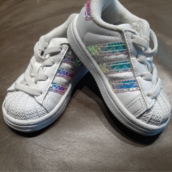 Toddler Adidas - Picture 2 of 12